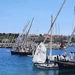 Garden , Homeandsail Jezera